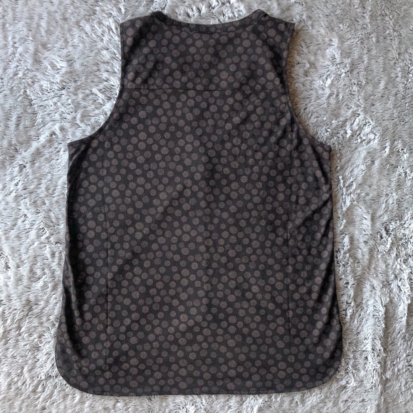 H&M Sleeveless Button-front Top - Picture 2 of 2